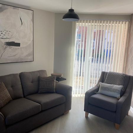 Chapel Court Apartments カノック エクステリア 写真