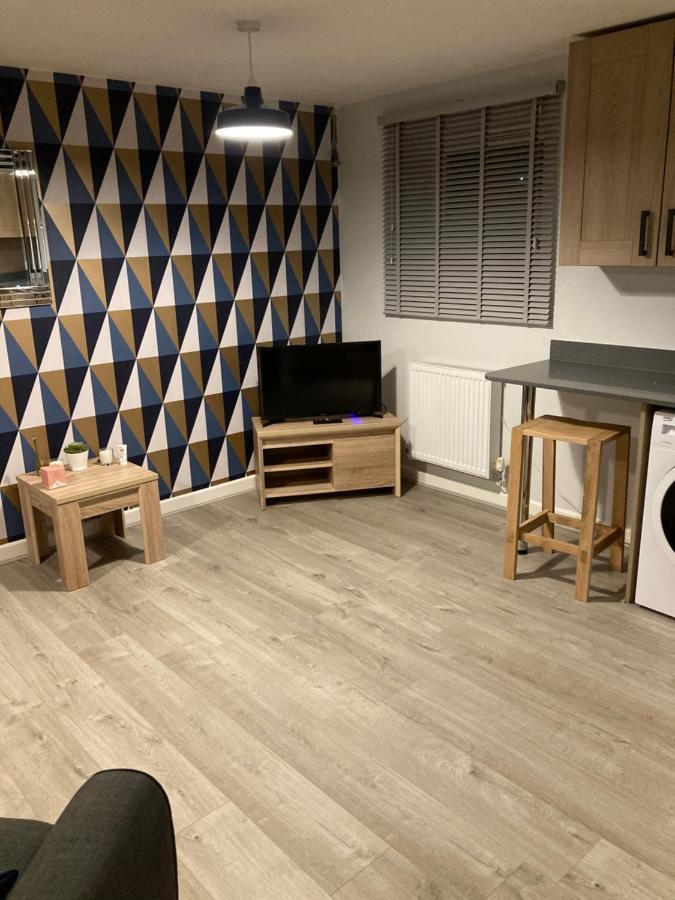 Chapel Court Apartments カノック エクステリア 写真