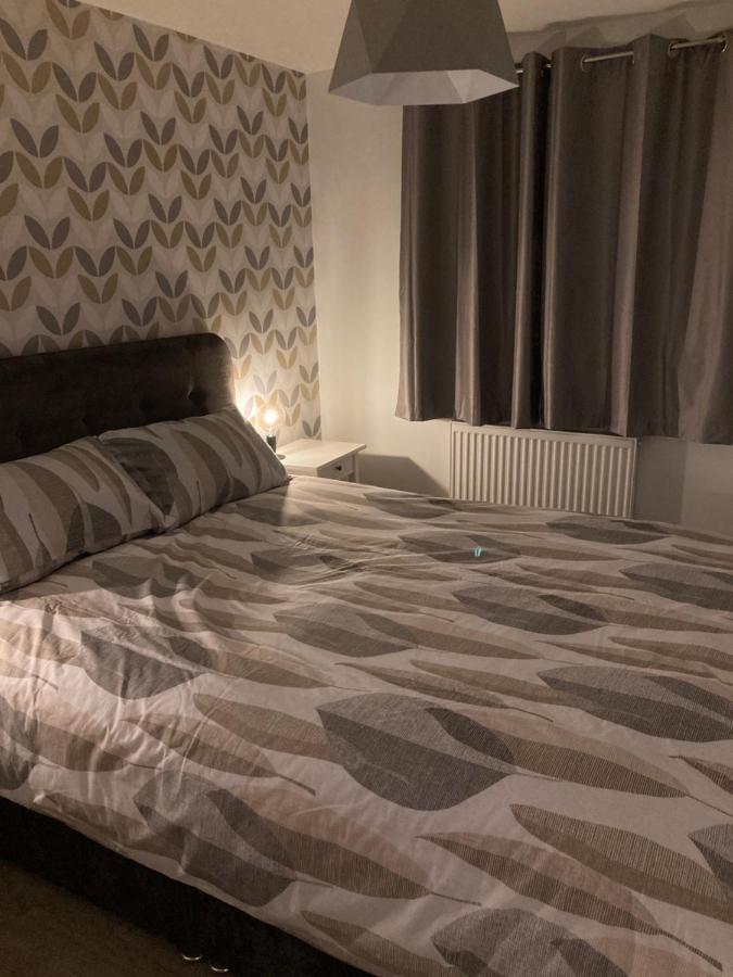 Chapel Court Apartments カノック エクステリア 写真