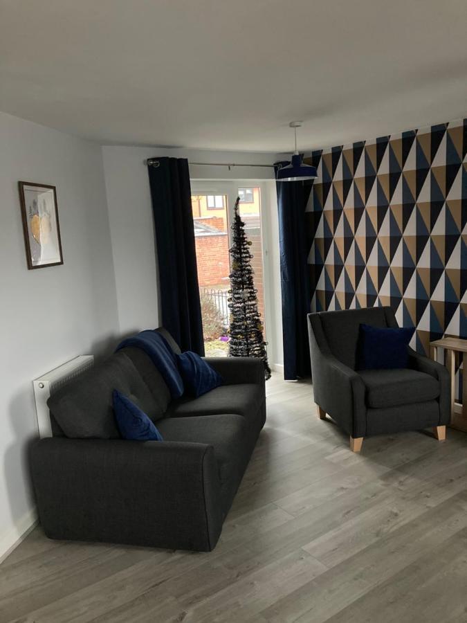 Chapel Court Apartments カノック エクステリア 写真