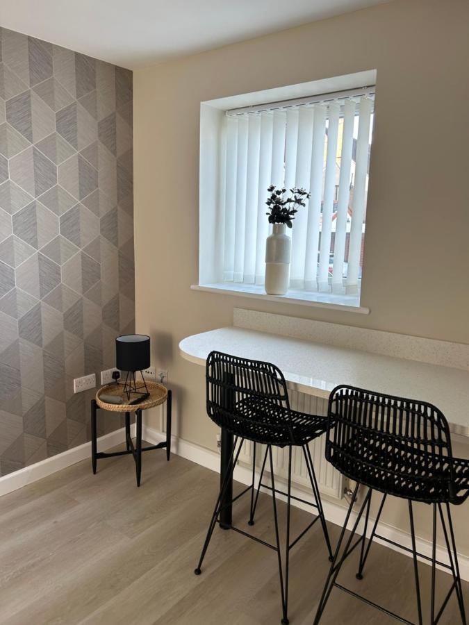 Chapel Court Apartments カノック エクステリア 写真