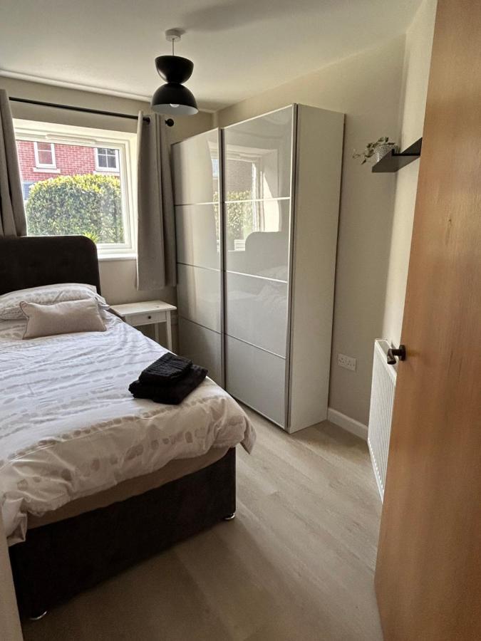 Chapel Court Apartments カノック エクステリア 写真