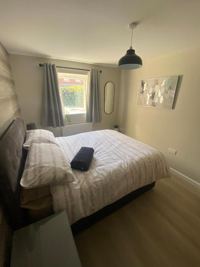 Chapel Court Apartments カノック エクステリア 写真
