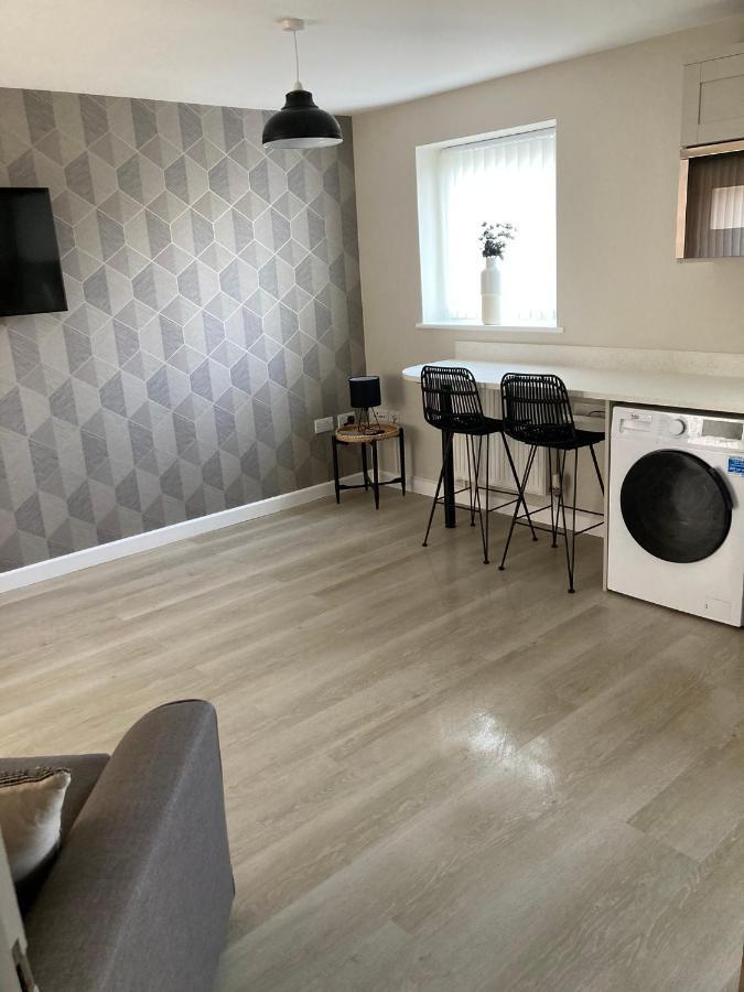 Chapel Court Apartments カノック エクステリア 写真