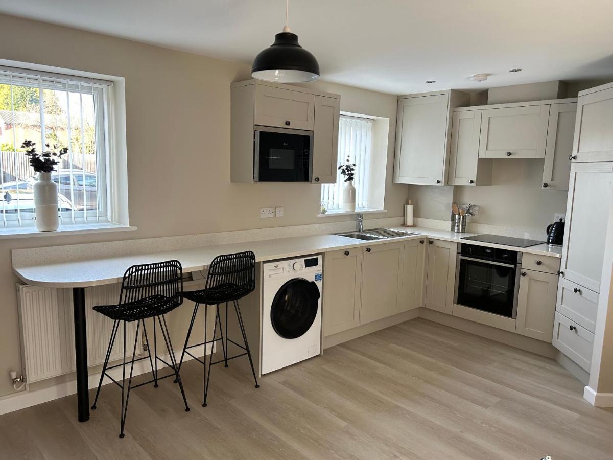 Chapel Court Apartments カノック エクステリア 写真