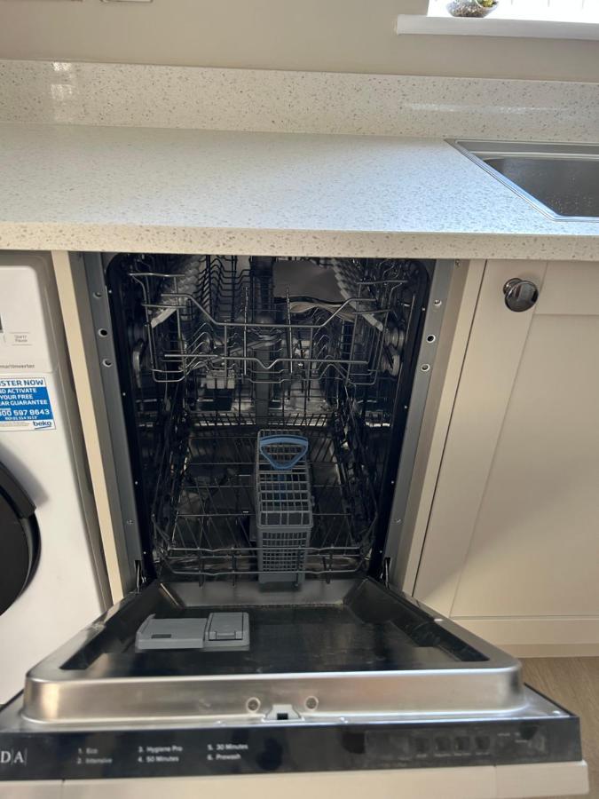 Chapel Court Apartments カノック エクステリア 写真