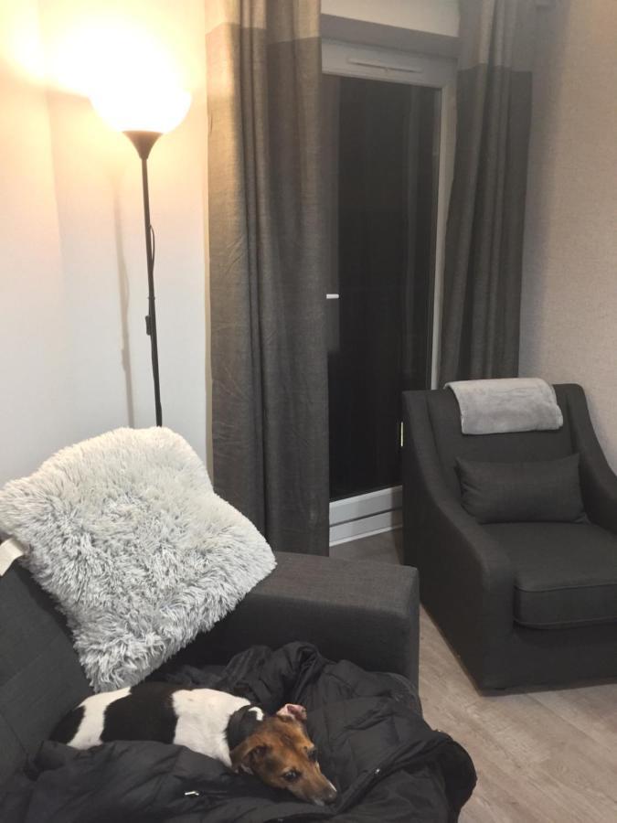Chapel Court Apartments カノック エクステリア 写真